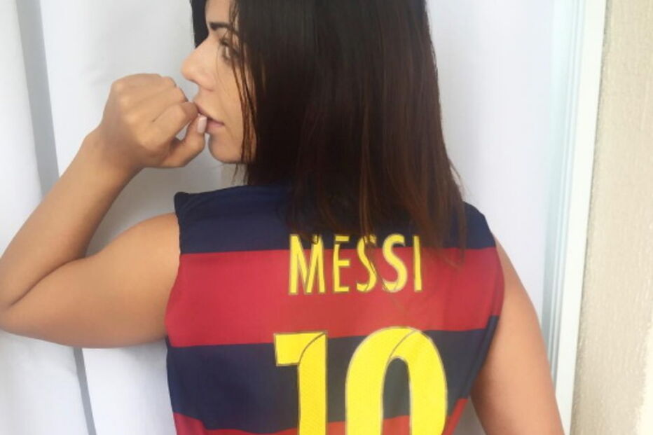Miss Bumbum festeja vitórias do Barcelona no Instagram