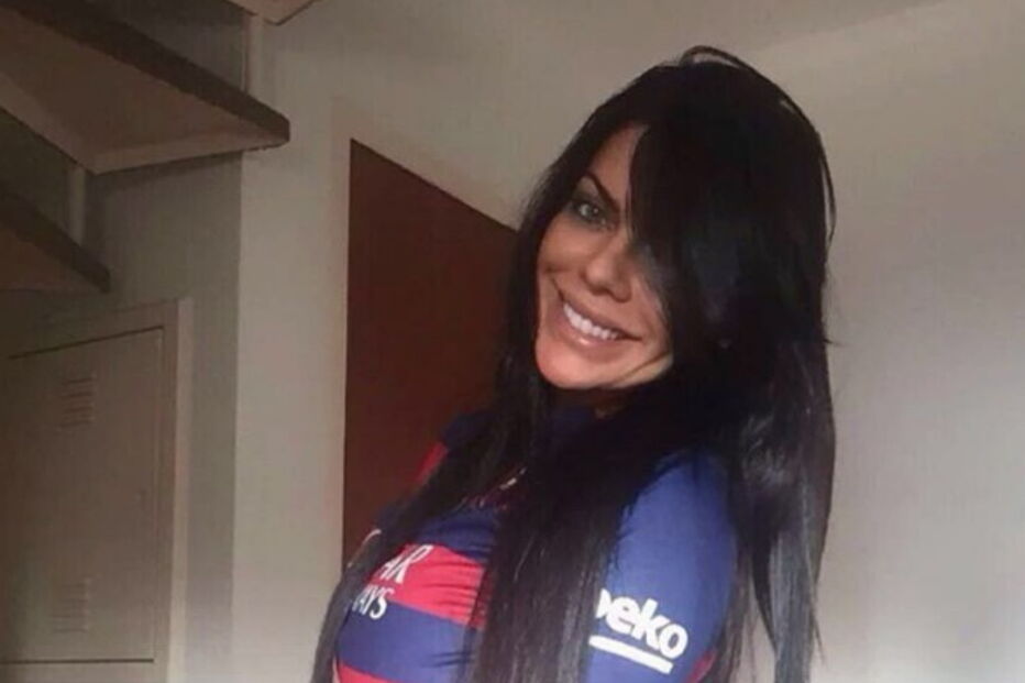 Miss Bumbum festeja vitórias do Barcelona no Instagram