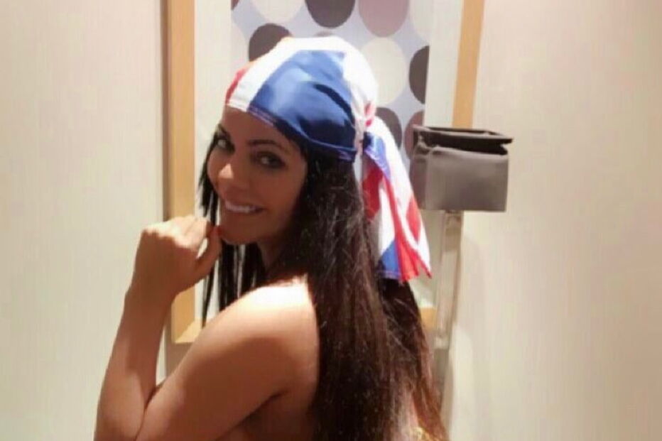 Miss Bumbum festeja vitórias do Barcelona no Instagram