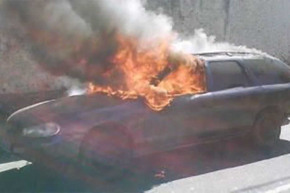 Em março de 2016, a viatura de um dos membros da comunidade cigana foi incendiada