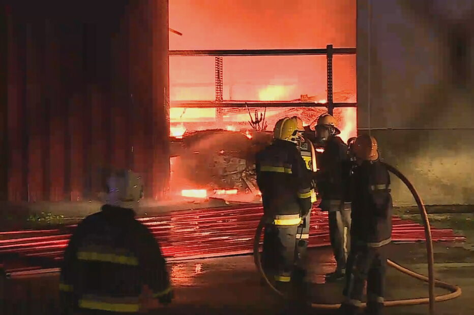 Incêndio no Carregado
