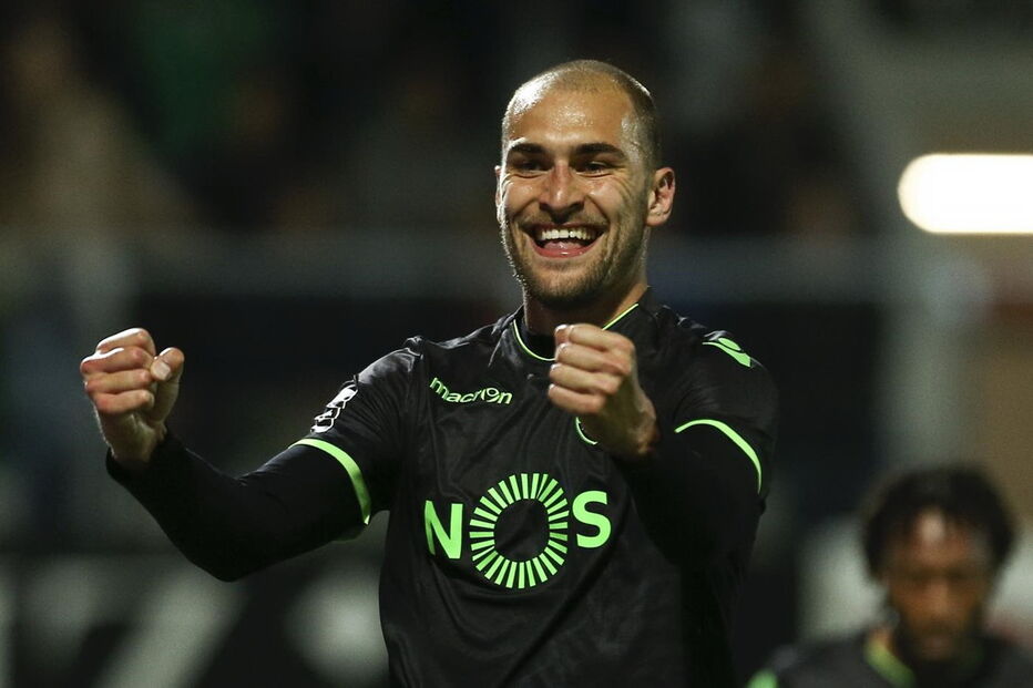 Tondela, Sporting, futebol, desporto, jogo, goleada, poker, Bas Dost