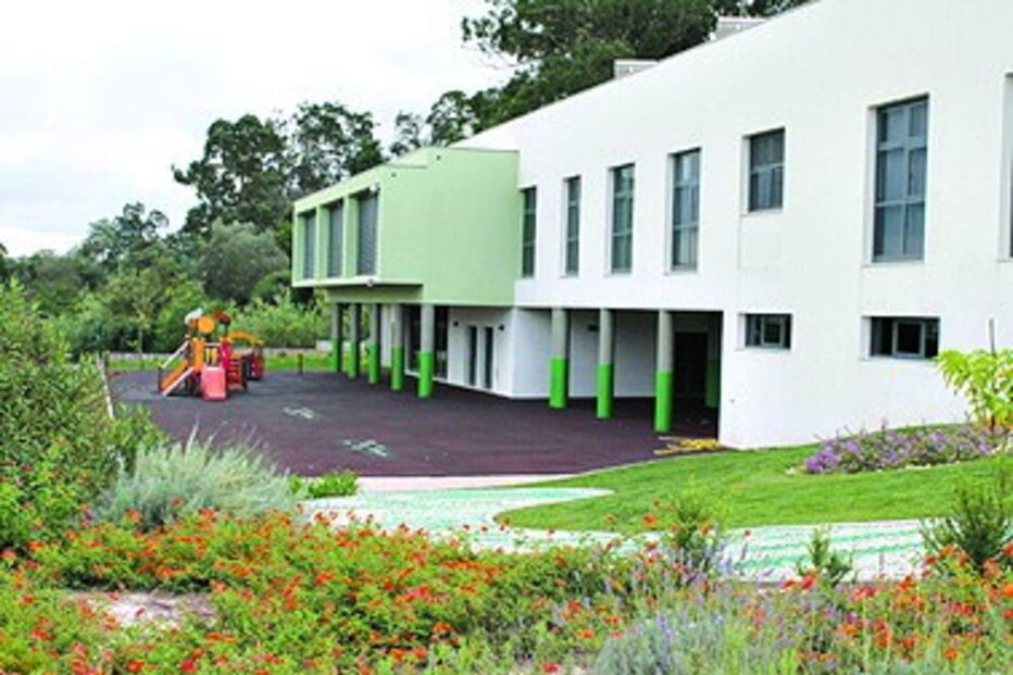 Escolas acolhem 176 crianças 