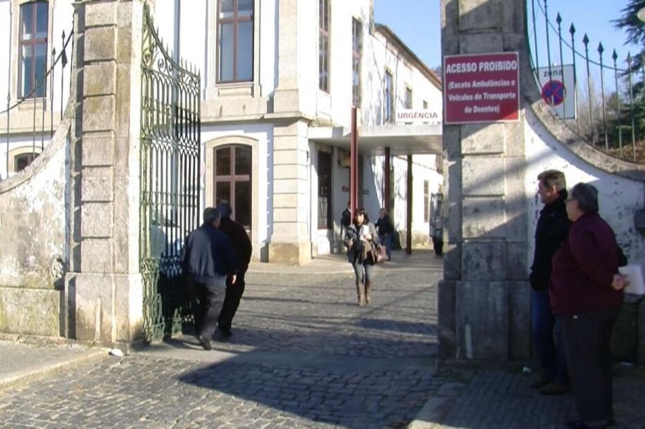 Hospital de Barcelos, bastonário da Ordem dos Médicos, Miguel Guimarães, Esposende, Ministério da Saúde, Governo de José Sócrates, Ministro da Saúde, Adalberto Campos Fernandes, saúde, política