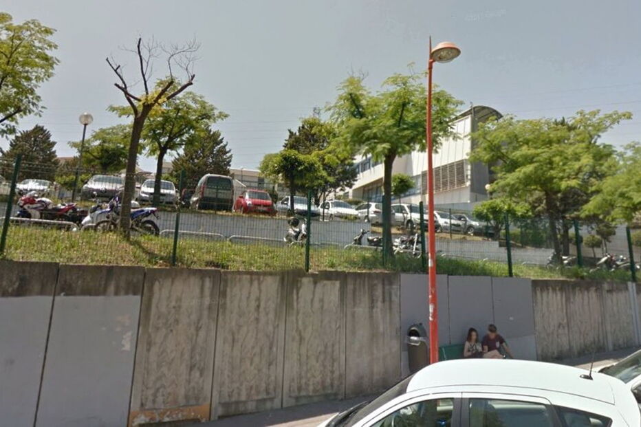 Tiroteio, Grasse, França