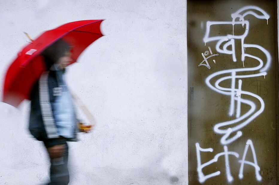 ETA anunciou a 20 de outubro de 2011 o fim definitivo das suas ações violentas