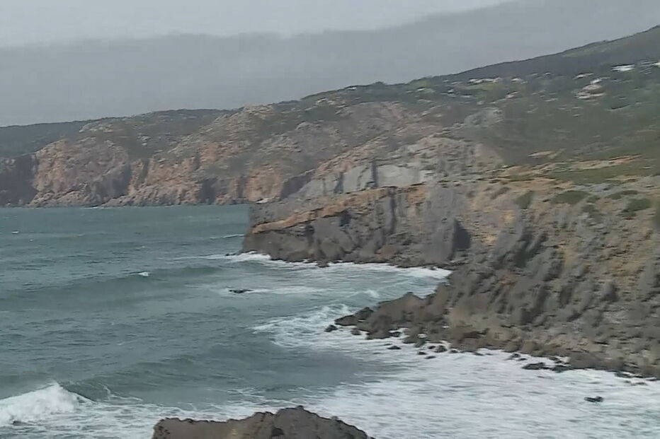 Pescador desaparecido em Praia do Abano, em Cascais