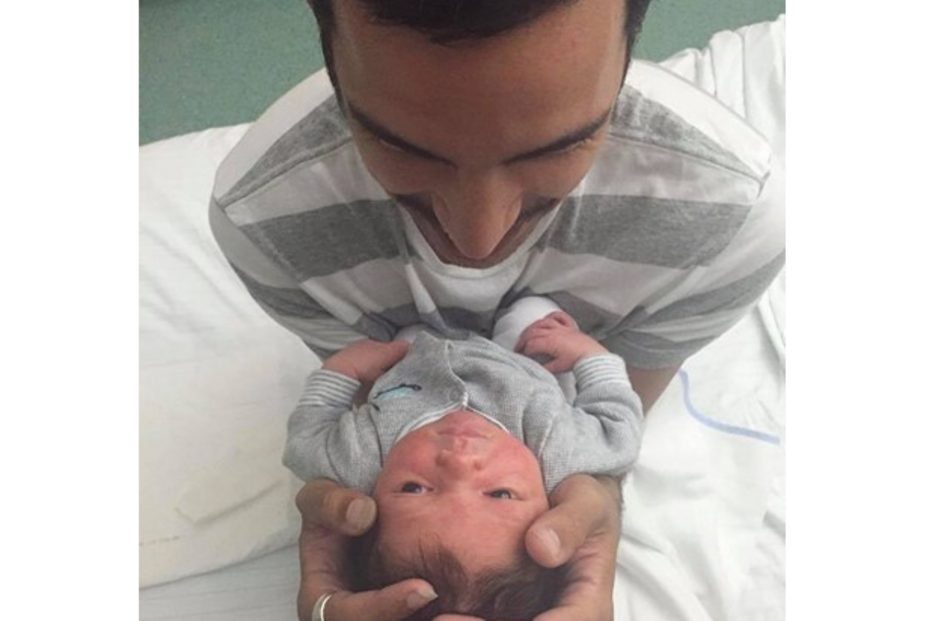 Carolina Deslandes mostrou foto do marido e do filho