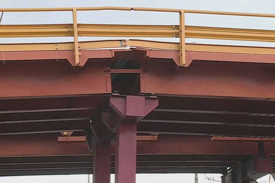 Problemas na estrutura e queda de objetos motivaram corte de circulação no Viaduto de Alcântara