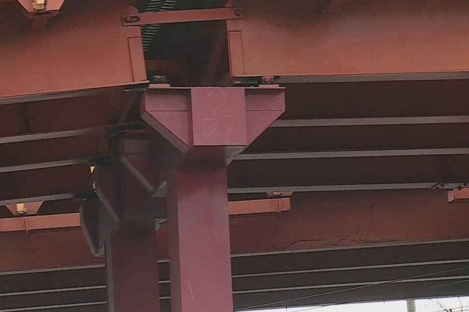 Problemas na estrutura e queda de objetos motivaram corte de circulação no Viaduto de Alcântara