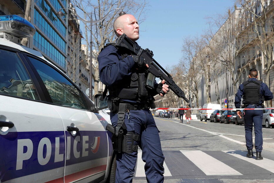 Londres acordou num clima de tensão, um dia depois de um ataque terrorista ter provocado quatro mortos e 29 feridos