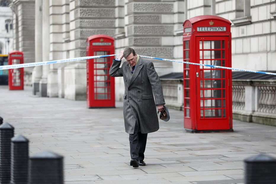 Londres acordou num clima de tensão, um dia depois de um ataque terrorista ter provocado quatro mortos e 29 feridos