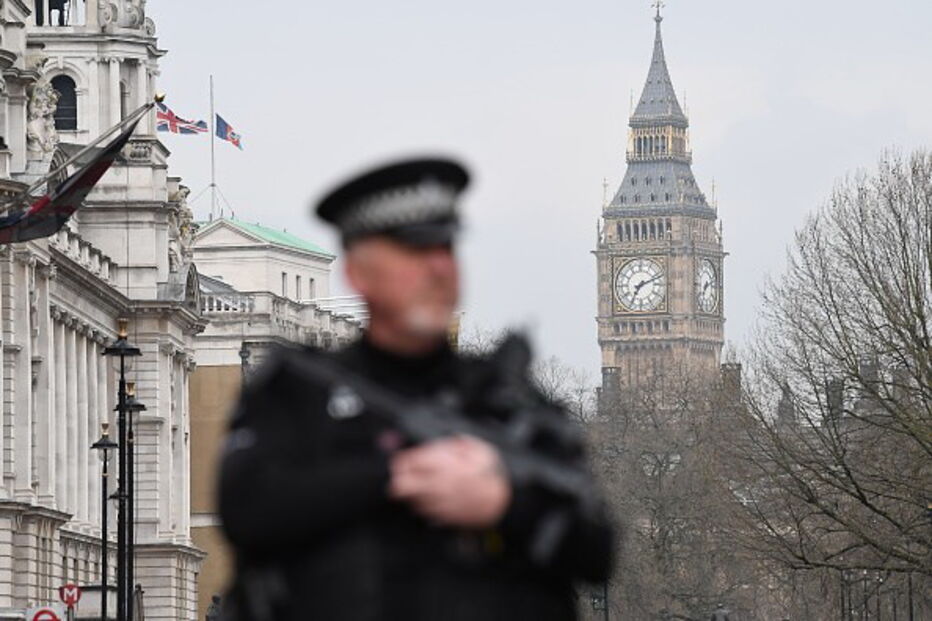 2017-03-23_10_06.27 london police.jpg