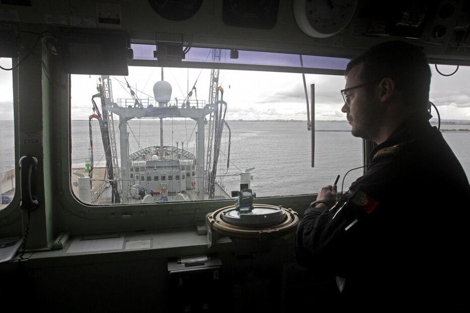  Partida do navio NRP Bérrio da Marinha Portuguesa para participar na missão 