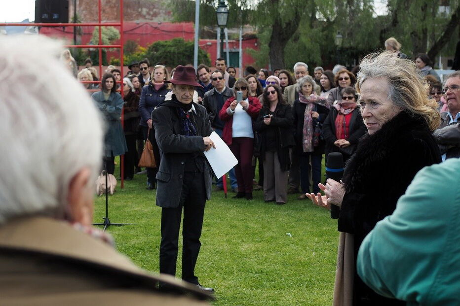 Maria do Céu Guerra discursou perante as pessoas que marcaram presença