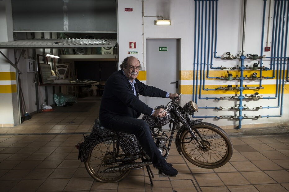 António Colaço trocou o Parlamento pelas artes plásticas. A Sachs Lebre é a sua obra mais emblemática