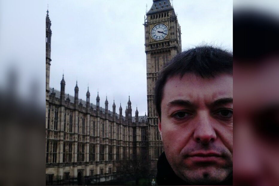 2017-03-26_13_39.16 manuel labrador blur.jpg