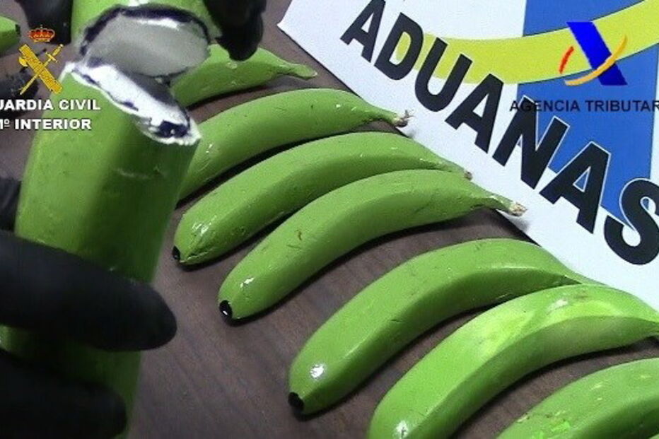 Bananas de resina ocultavam 7 kilos de cocaína