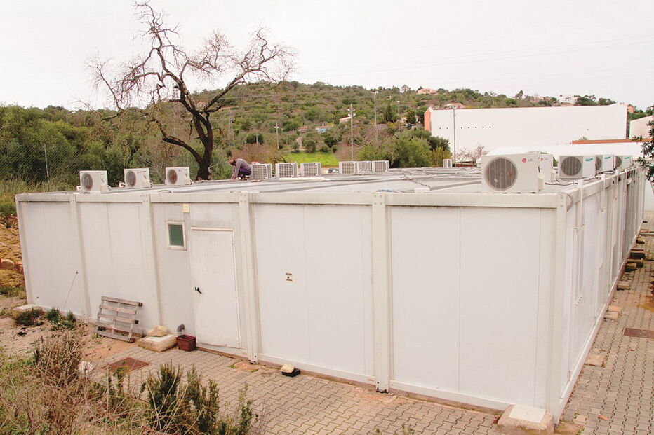 Contentores que servem Unidades de Saúde Familiar foram instalados em 2010, a título provisório   