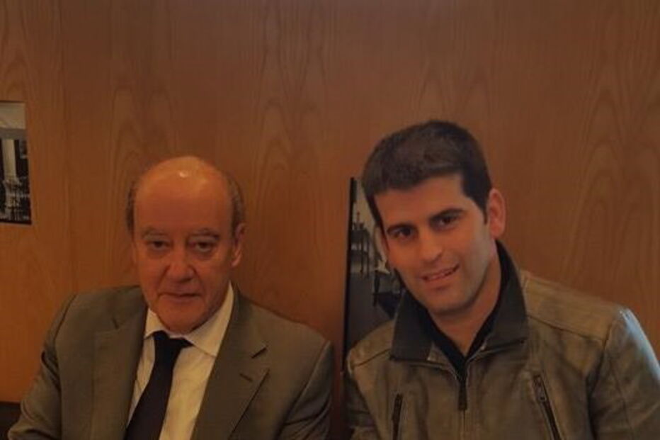 Bruno Mendes, membro dos Super Dragões ao lado de Jorge Nuno Pinto da Costa, presidente do FC Porto