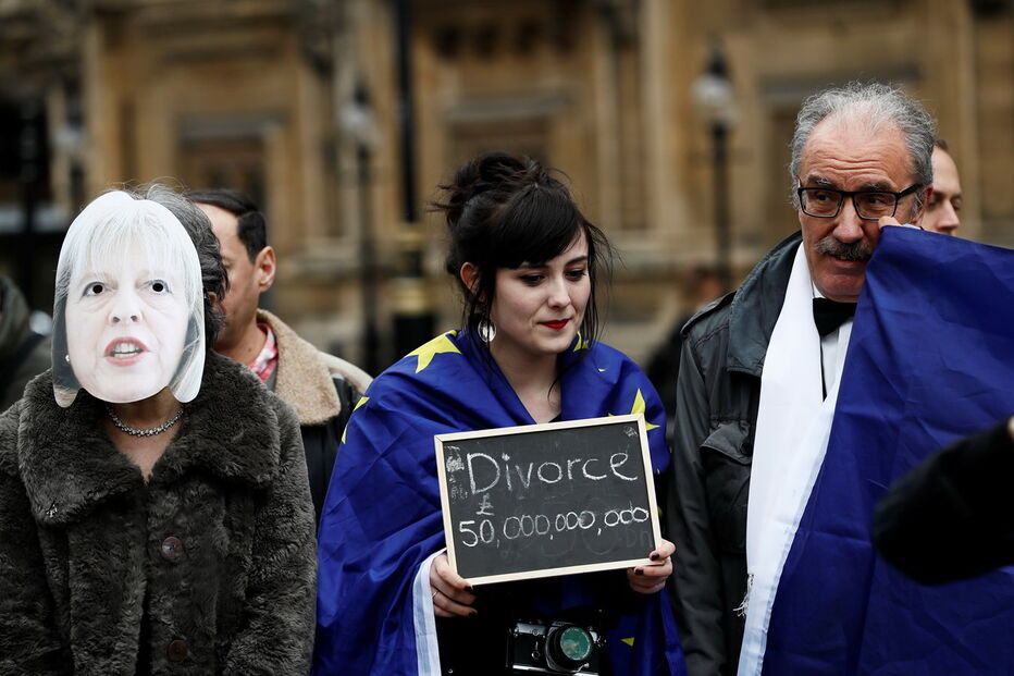 2017-03-29_14_37.09 2017-03-29T132106Z_1_MTZGRQED3TKVS2PQ_RTRFIPP_0_BRITAIN-EU.JPG