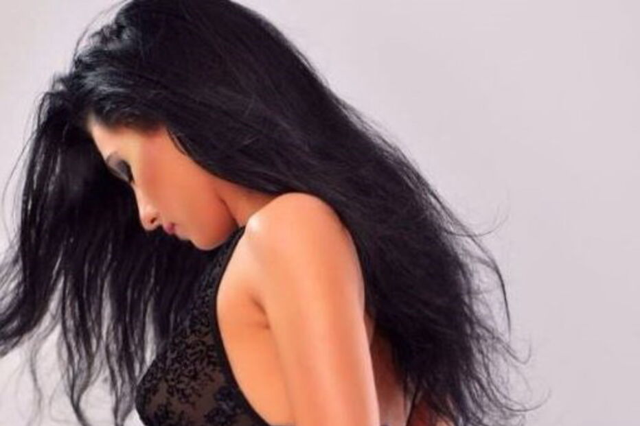 Vende virgindade a empresário por mais de dois milhões de euros