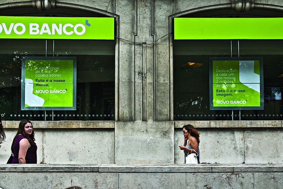 Assinatura do contrato de venda de 75% do capital do Novo Banco à Lone Star será fechada até amanhã