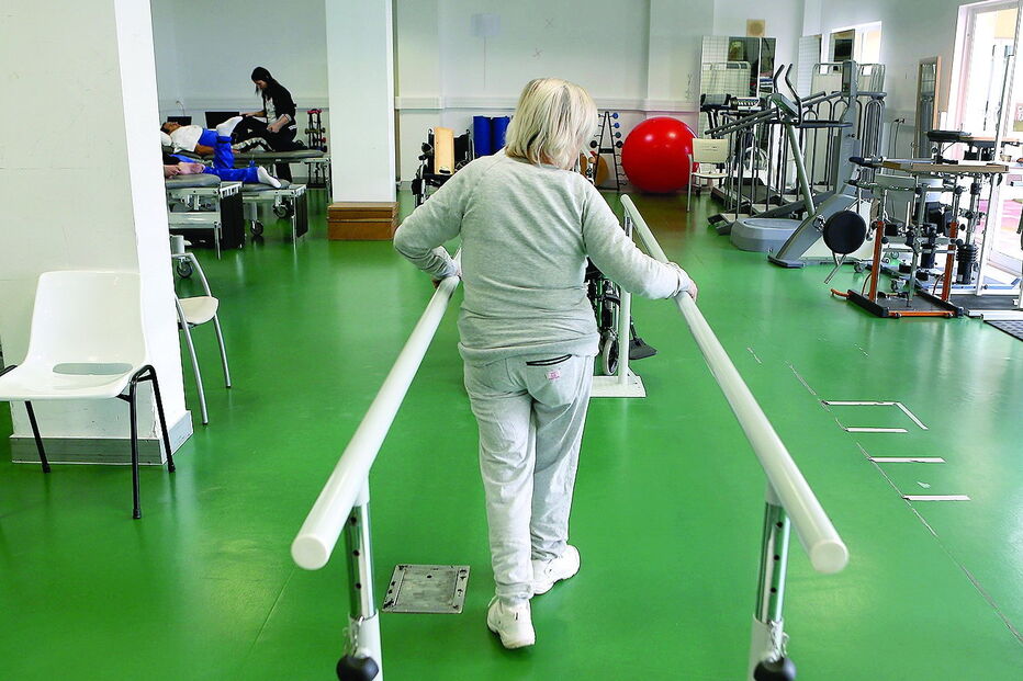 empresa, centro hospitalar, organismo, universidade, centro de reabilitação, Algarve, saúde, 