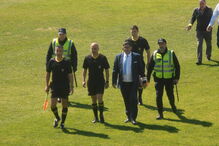 Jogador da equipa de Macaco agride árbitro durante jogo