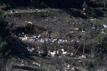 No local continuam mais de 80 operacionais, apoiados por 9 viaturas, de 9 entidades diferentes