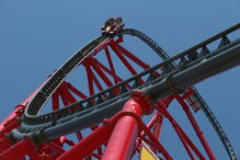 Ferrari abre parque para quem ama a velocidade