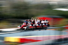 Ferrari abre parque para quem ama a velocidade