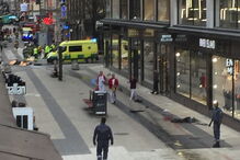 2017-04-07_14_47.04 2017-04-07T133222Z_942777243_RC1AAF68BB80_RTRMADP_3_SWEDEN-ATTACK.JPG