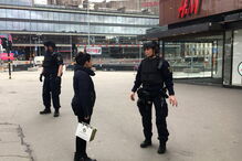 2017-04-07_14_48.45 2017-04-07T134215Z_827123820_RC1A5BEA80F0_RTRMADP_3_SWEDEN-ATTACK.JPG