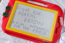 Chris Martin, Coldplay, Filipinas, fã, cancro, doente