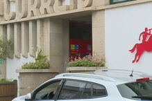 Encapuzados assaltam CTT