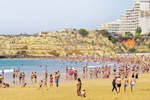 Praias cheias são esperadas no Algarve se o tempo ajudar 