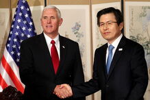 Mike Pence na Zona Desmilitarizada (DMZ), entre a Coreia do Norte e a Coreia do Sul