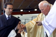2017-04-17_19_09.43 João Paulo II Fátima 2000 Inácio Rosa Lusa.jpg