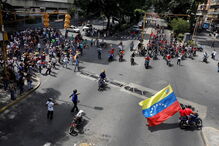 Imagens violentas da contestação a Maduro na Venezuela