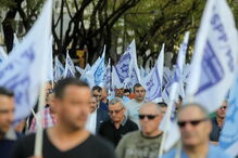 Dezenas de polícias protestam em Lisboa