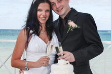 O casal casou-se na Jamaica, em 2009. Na altura, Kara ainda era James Cohen