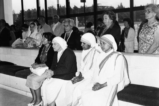 Madre Teresa de Calcutá no Santuário de Fátima, em 1987