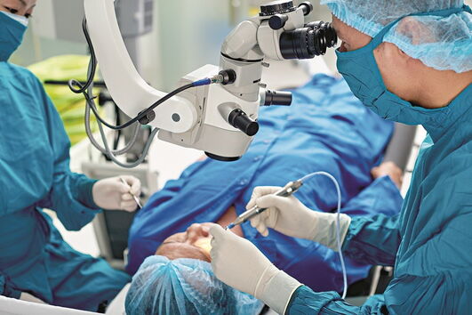 médico, lipoaspiração, erro, negligência, justiça, saúde, hospital, operação, Lisboa