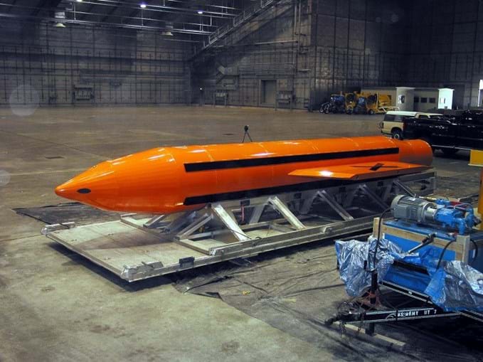 A GBU-43, bomba lançada pelos EUA no Afeganistão