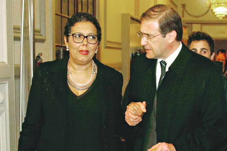Laura Ferreira, Passos Coelho, cancro