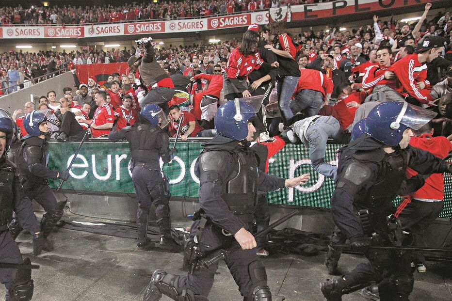 psp, clássico, jogo, futebol, desporto, segurança. dc porto, benfica