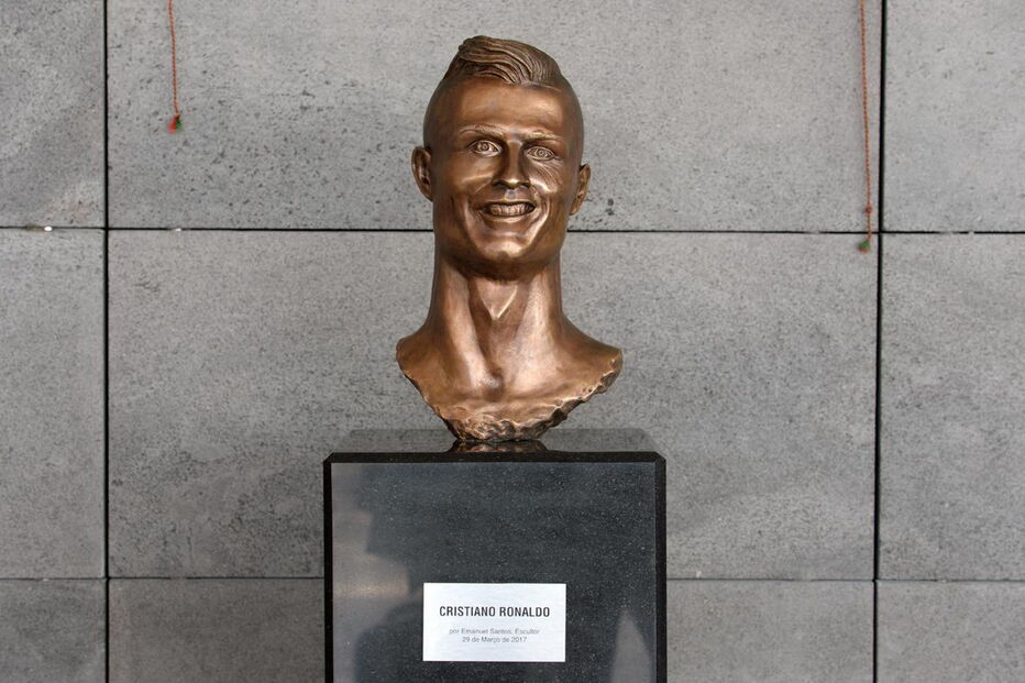 2017-04-01_16_00.28 busto ronaldo.JPG