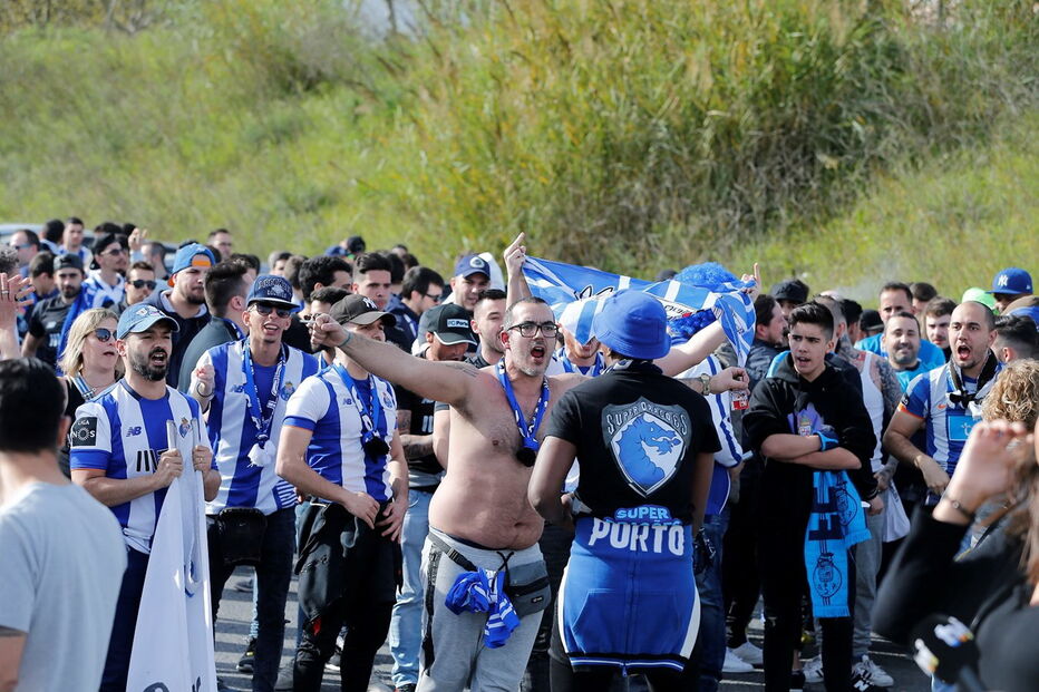 Claque do FC Porto já está em Lisboa