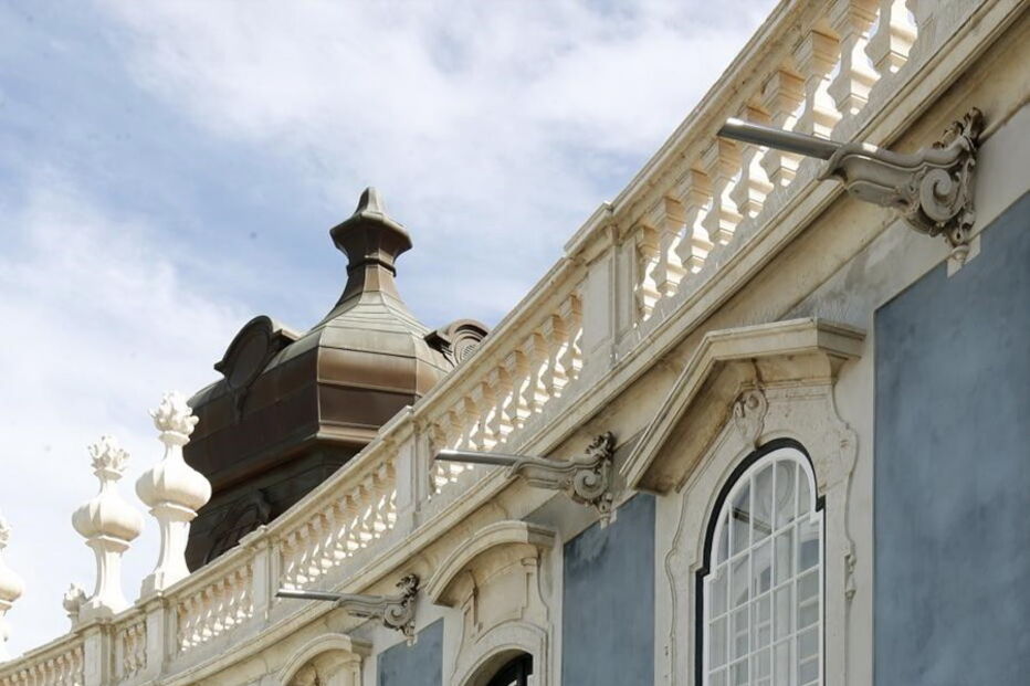 O aspeto ‘manchado’ do Palácio de Queluz tem suscitado algumas críticas, mas é assim que vai ficar   